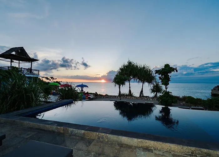 Dodol Cliff Sunset Nusa Lembongan (Bali)
